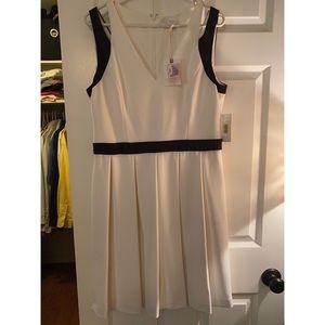 Jessica Simpson White/Black Dress